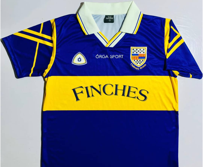 Órga Retrowear version of a Tipp jersey from 1990s.
