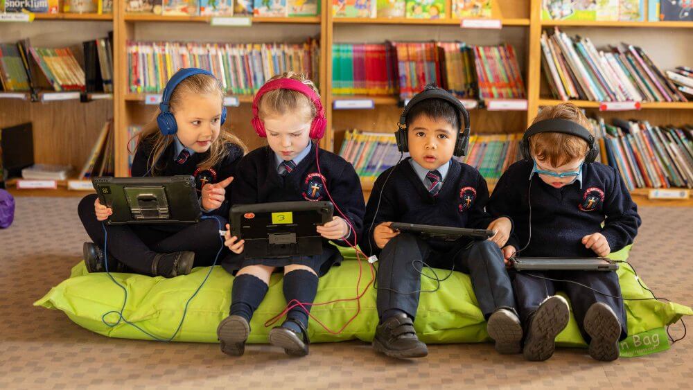 School kids with iPads.