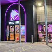 Outside image of a Taco Bell restaurant.